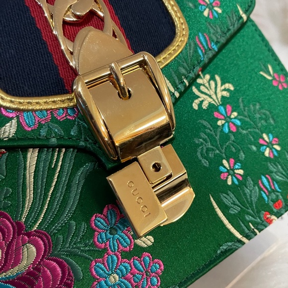 Authentic Gucci Mini salvi - Picture 10 of 14